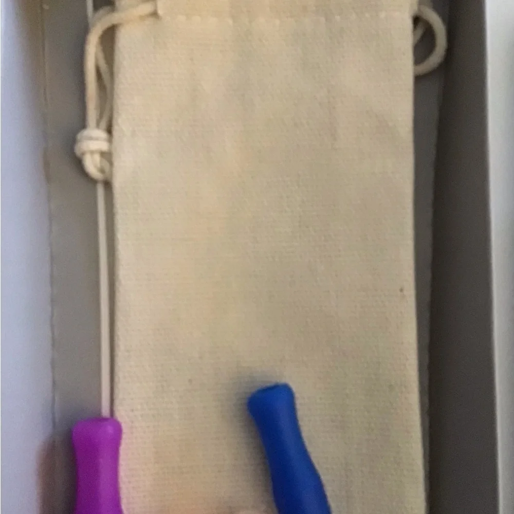 12 pack Black Metal Straws with Silicone Tips, Cleaning Brush and storage bag.… - Picture 8 of 9